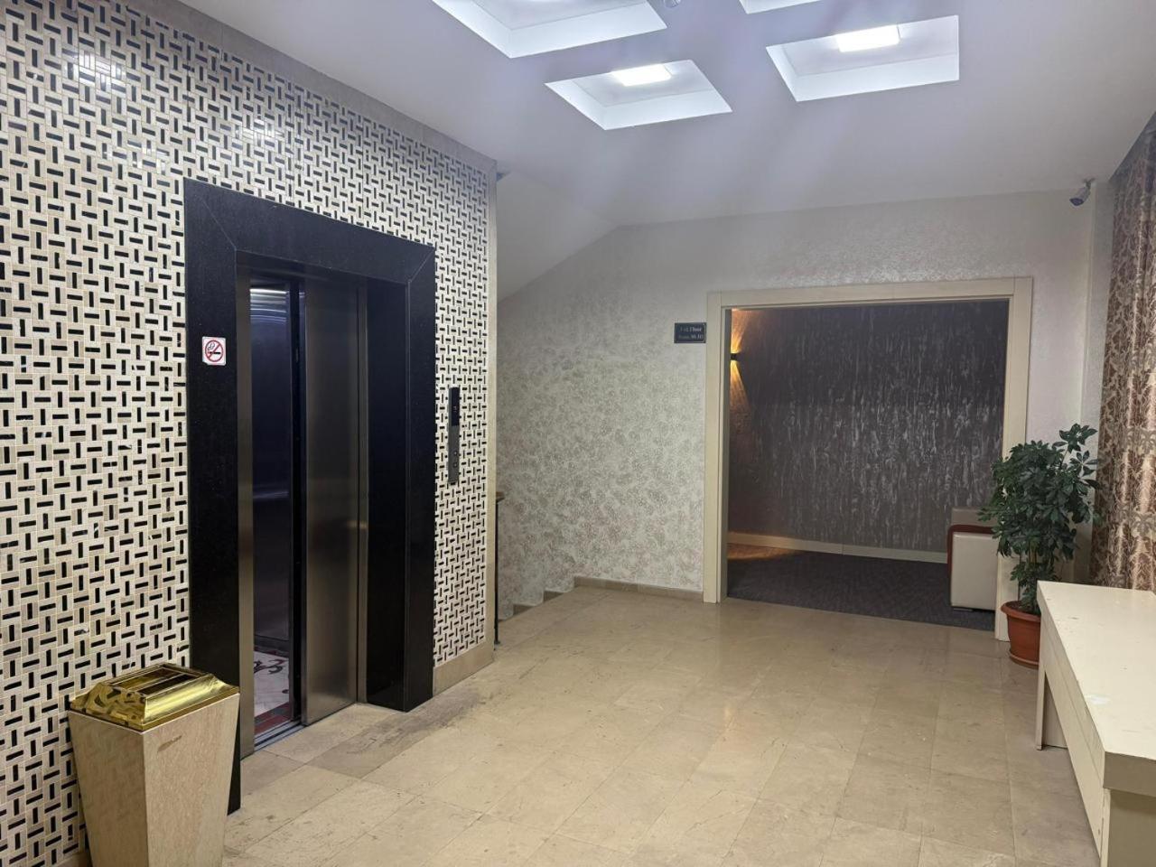 Black Mont Inn Hotel Baku Extérieur photo