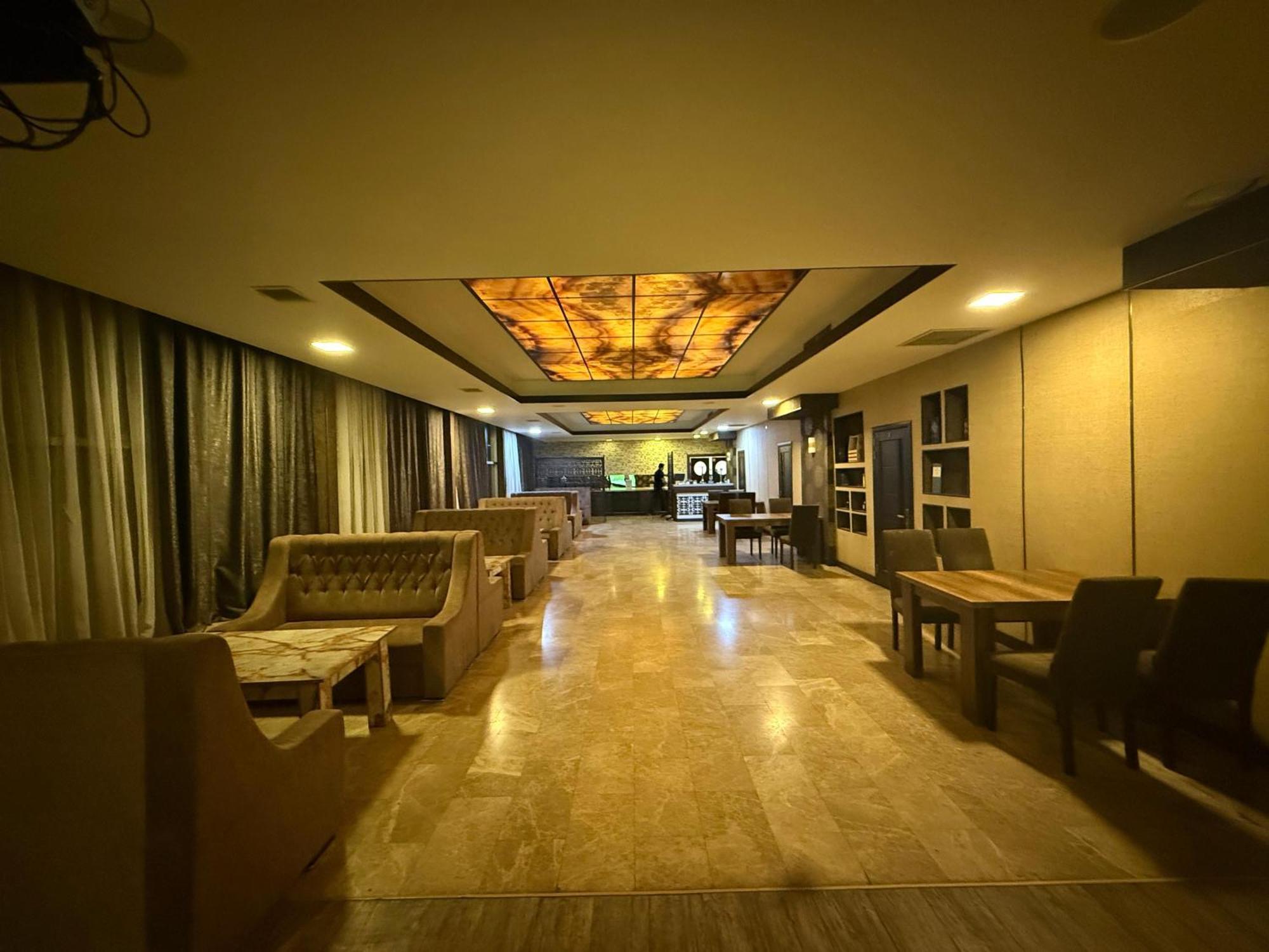 Black Mont Inn Hotel Baku Extérieur photo