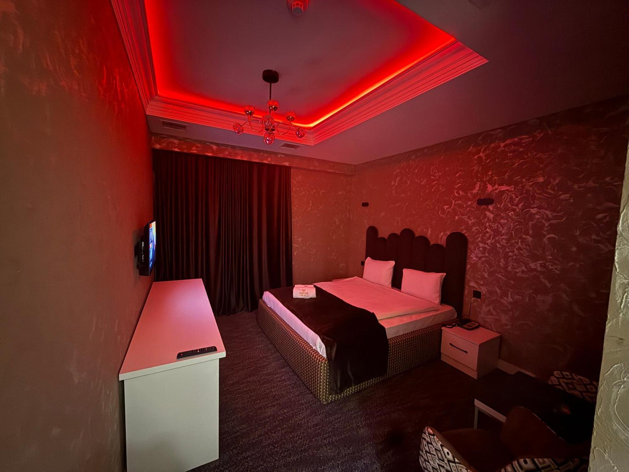 Black Mont Inn Hotel Baku Extérieur photo