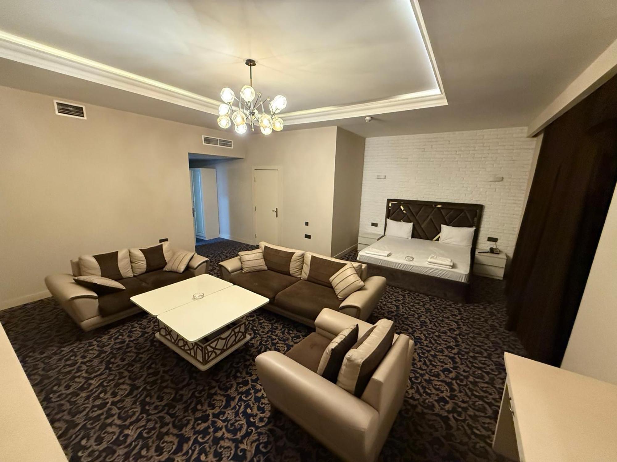 Black Mont Inn Hotel Baku Extérieur photo