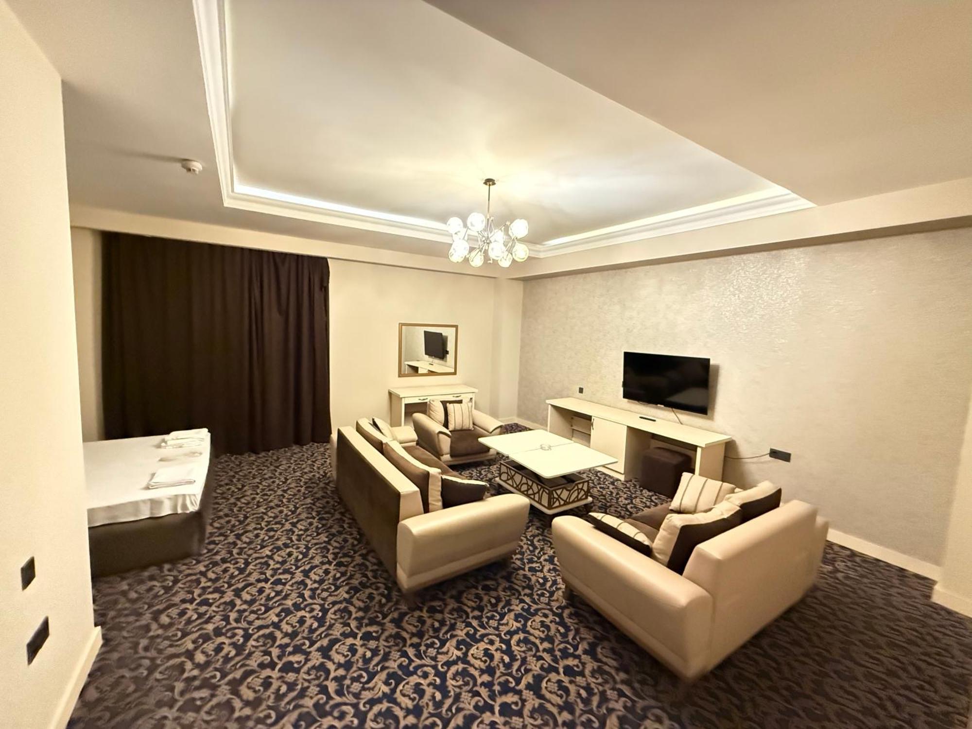 Black Mont Inn Hotel Baku Extérieur photo