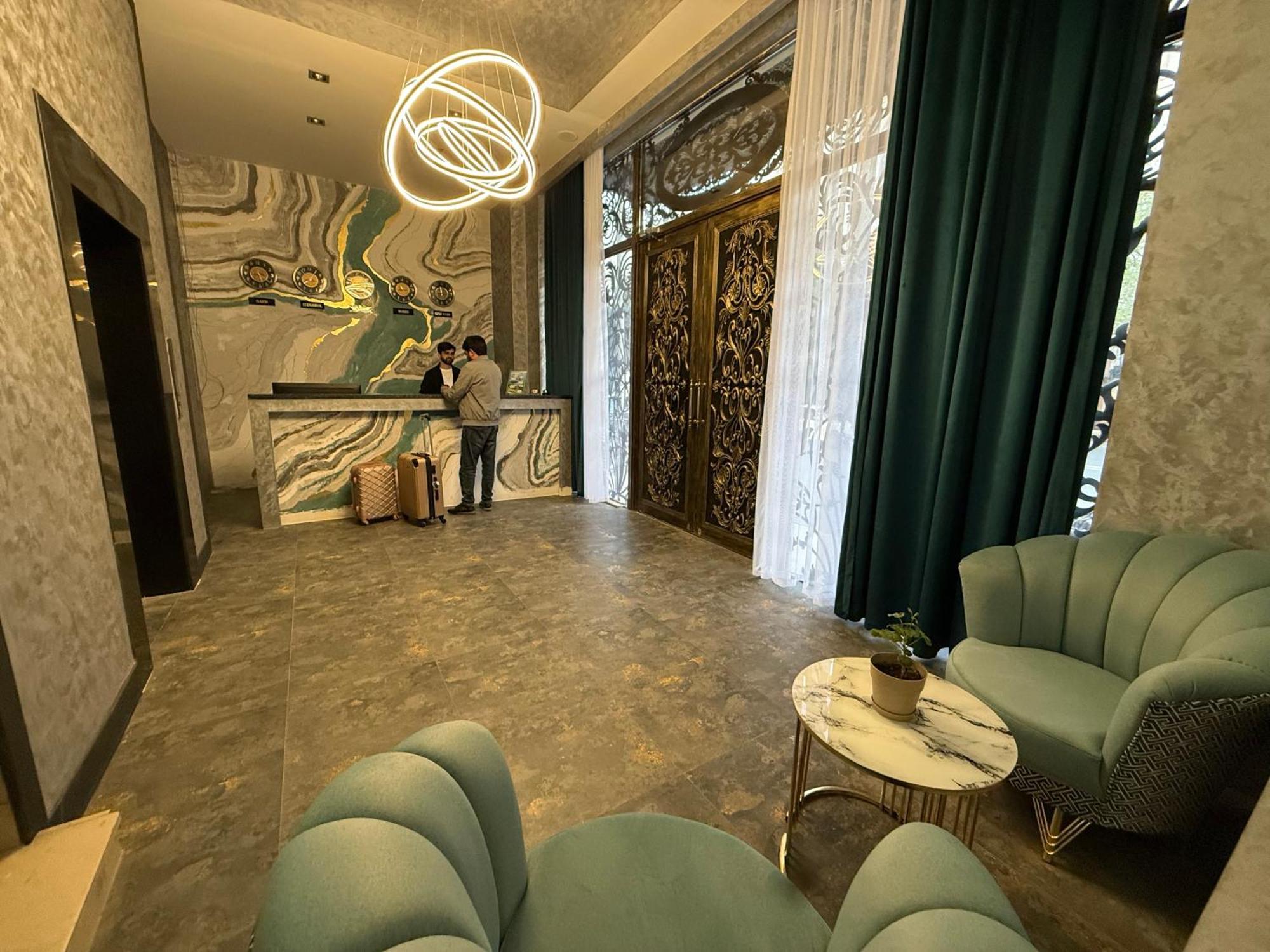 Black Mont Inn Hotel Baku Extérieur photo