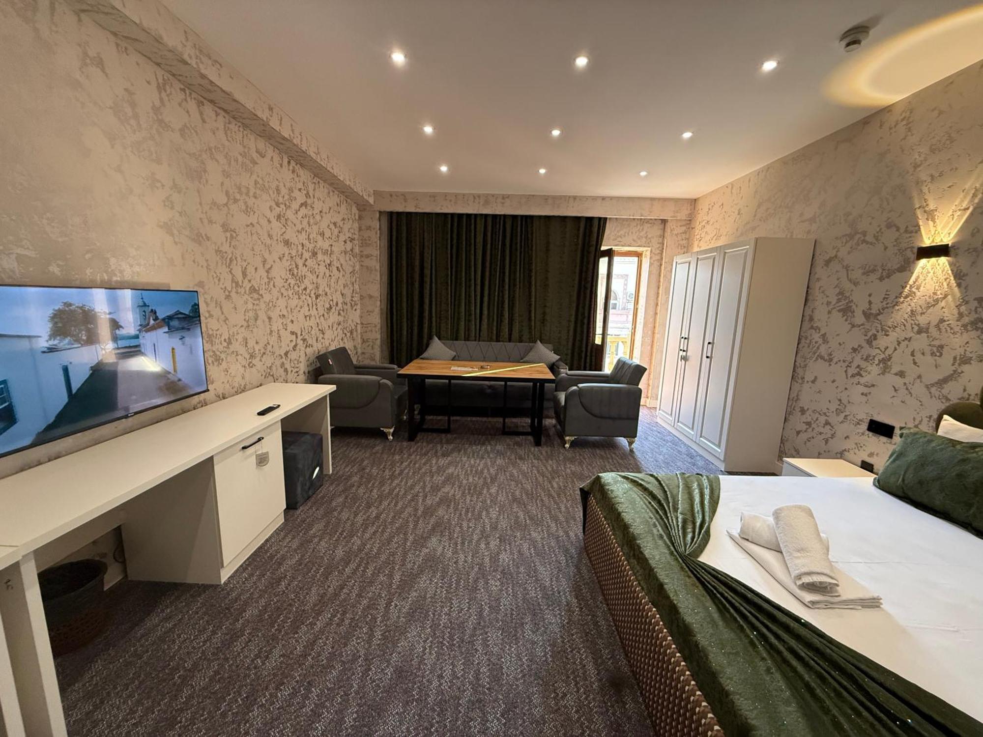 Black Mont Inn Hotel Baku Extérieur photo
